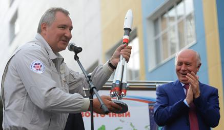 Рогозин предложил Путину ударить по Украине космической ракетой-носителем — BILD