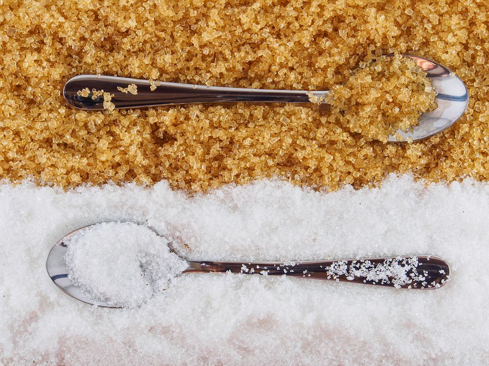 Коричневый сахар или белый? В чем разница?