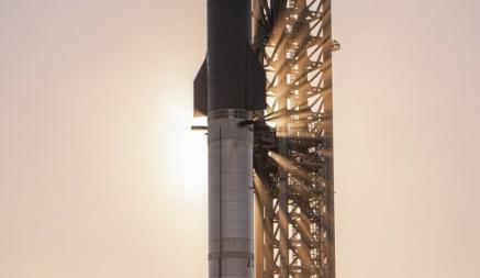 SpaceX назначила старт крупнейшей в мире ракеты Starship на 17 ноября. На этот раз без «быстрой внеплановой разборки»?