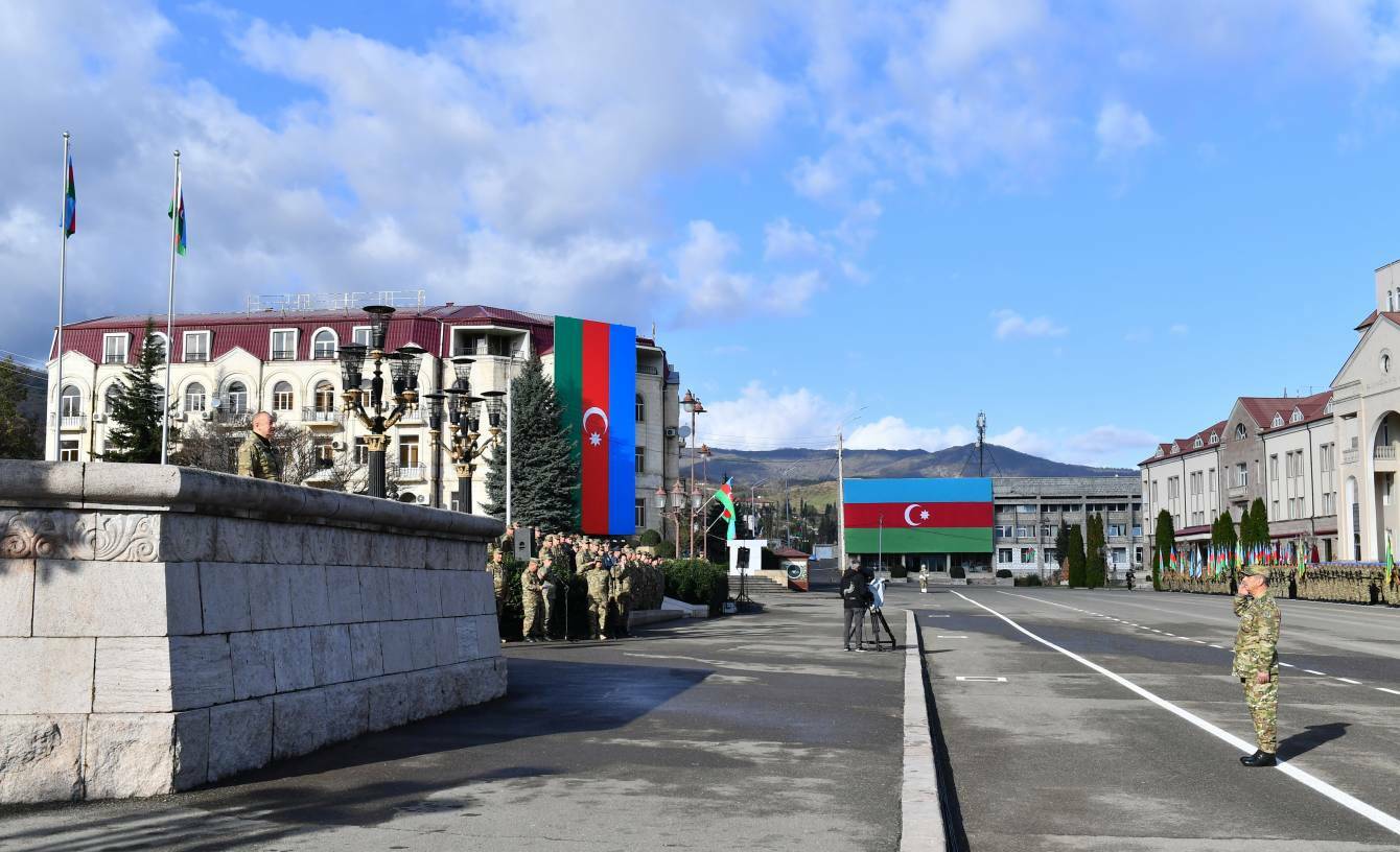 Азербайджан провел Парад победы в Степанкерте