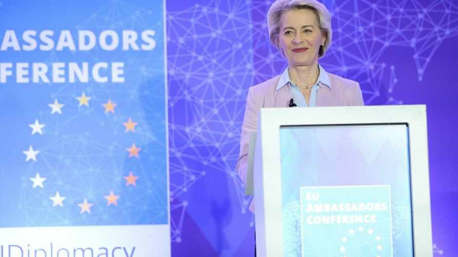 "Не только геополитика" - фон дер Ляйен призвала Евросоюз расширяться. Когда Украину примут в ЕС?