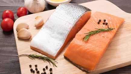 Можно ли есть кожу лосося? Вот в каком случае ее не стоит выбрасывать