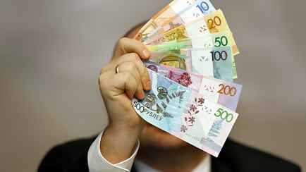 Банки предложили белорусам «моментальные» кредиты под 0,0001% и улучшение условий по старым. Где и что для этого нужно?