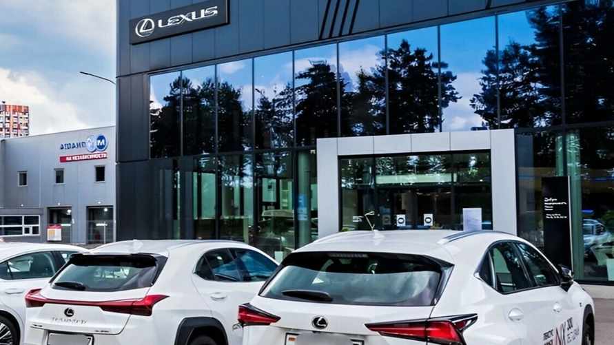 За какие авто белорусов обяжут платить налог в 10 раз больше? В парламенте раскрыли подробности