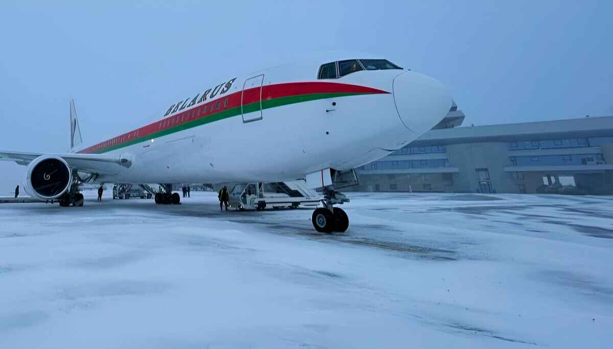 Лукашенко улетел в ОАЭ. Зачем?