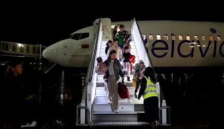 Самолет «Белавиа» доставил из Каира в Минск 43 человека, эвакуированных из сектора Газа