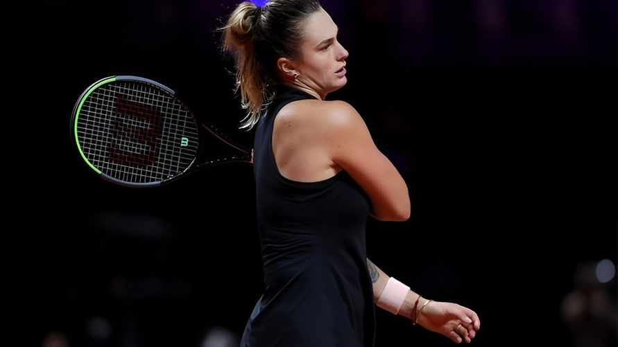 Соболенко и Свёнтек сыграли в полуфинале итогового турнира WTA всего 16 минут. Но это ещё не конец