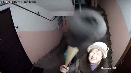 Без согласия всех жильцов? В НЦПЗД рассказали, кто может вести видеонаблюдение в подъездах жилых многоэтажек