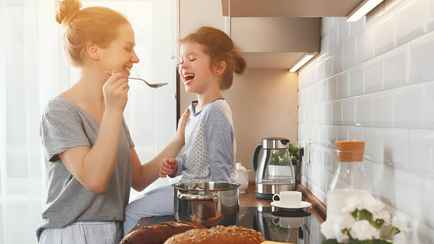 Правительство РФ разрешило кормить россиян личинками мух. А что в Беларуси?