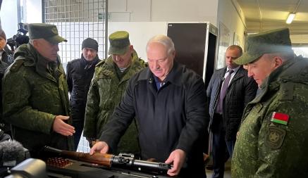 Лукашенко запретил ввозить золото из Швейцарии и рассказал, почему надо дружить с гранатомётами