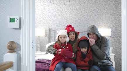 Почему дома холодно? Нашли 4 главных причины и 8 способов, как вернуть тепло