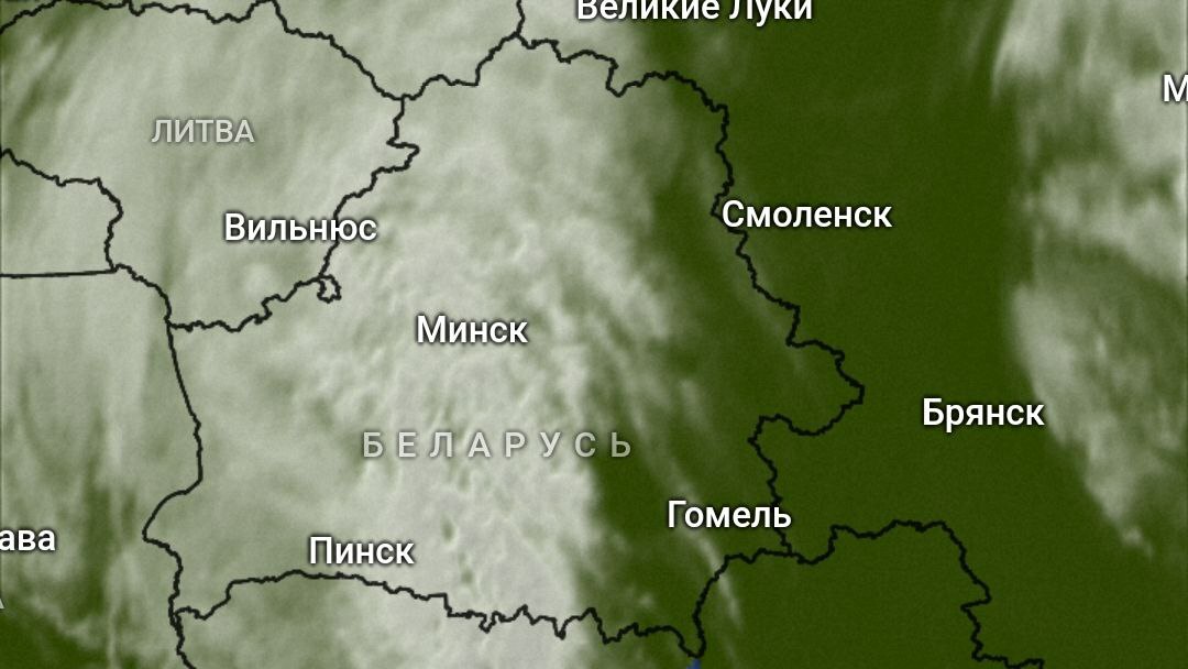 На востоке Беларуси небо окрасилось в малиновый цвет. Самое яркое Северное сияние?