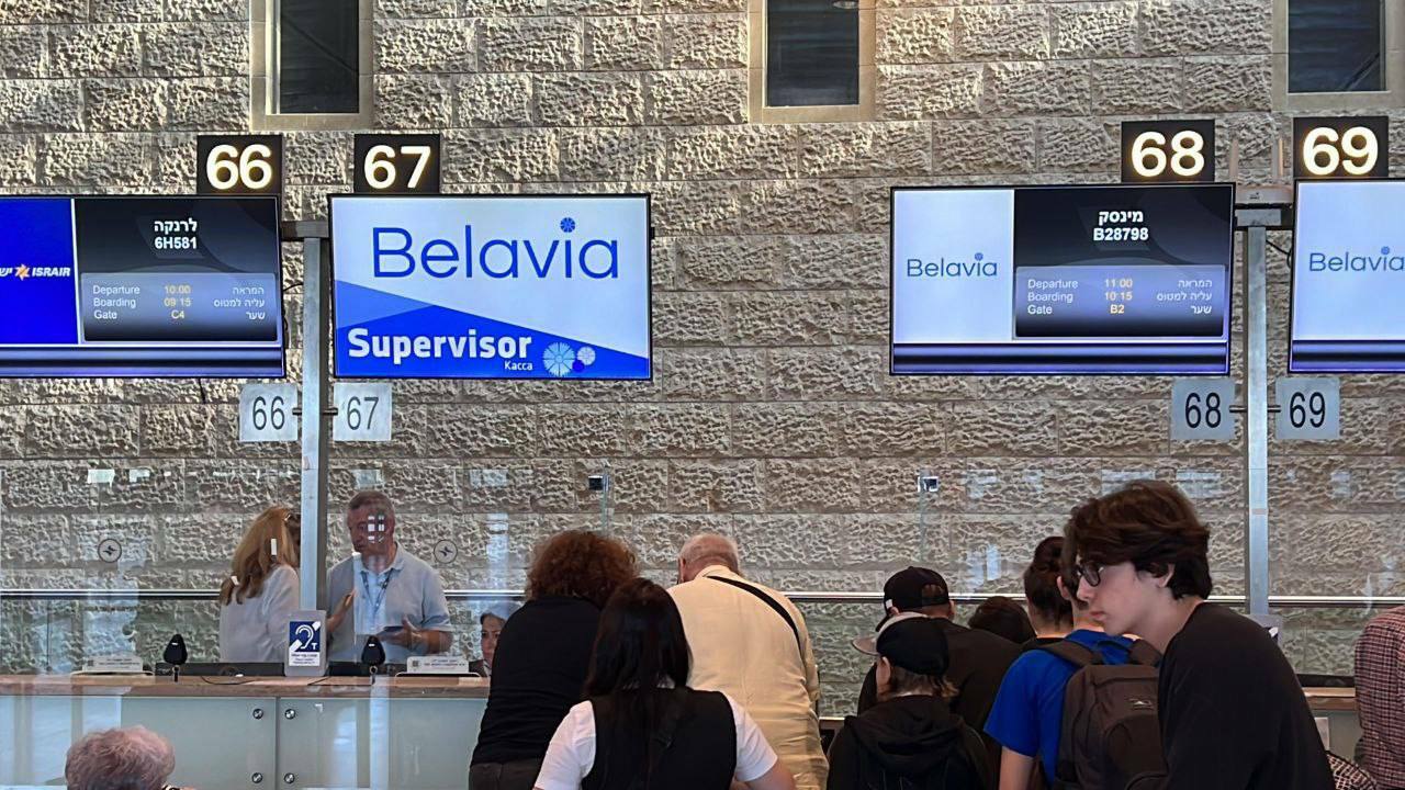 Эвакуационный самолет "Белавиа" с белорусами вылетел из Израиля в Минск. Сколько стоил билет?