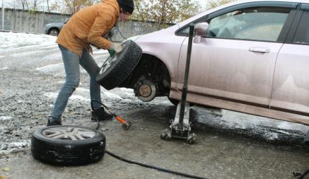 Штраф до 1110 BYN. В ЖКХ пояснили, в каком случае белорусов накажут за старые шины