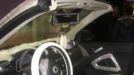 Эксперты по безопасности рекомендовали не использовать некоторые чехлы и накладки на руль. Какие могут привести к смерти?