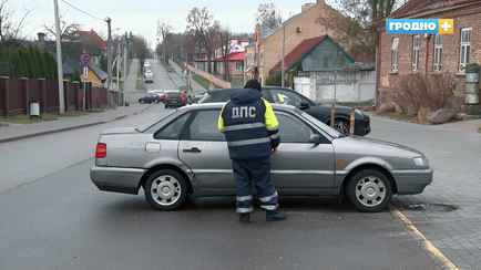 Стоянка не для всех – В Гродно оштрафовали больше сотни водителей. Где парковались?
