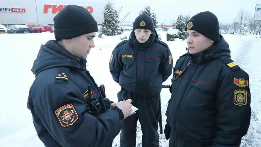 В МВД Беларуси решили контролировать поведение детей на каникулах