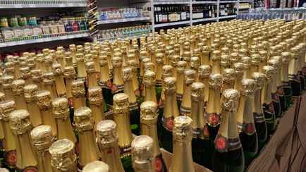 Депутаты решили, что только государство может ввозить в Беларусь алкоголь. Но будут исключения?