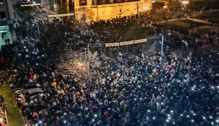 В Белграде начались протесты после объявления результатов выборов в парламент
