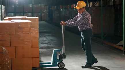 Можно ли доплату за ночную работу заменить дополнительным выходным – рассказали в Минтруда