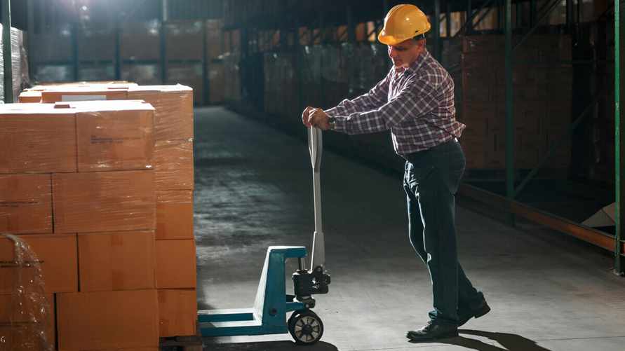 Можно ли доплату за ночную работу заменить дополнительным выходным – рассказали в Минтруда