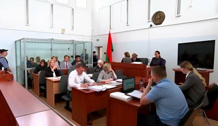 Суд приговорил двух замдиректоров БелАЗа и МТЗ к 11 годам. За что?
