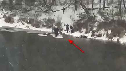 «Могли провалиться в любой момент» – В Гродно на льдине Немана заметили школьников