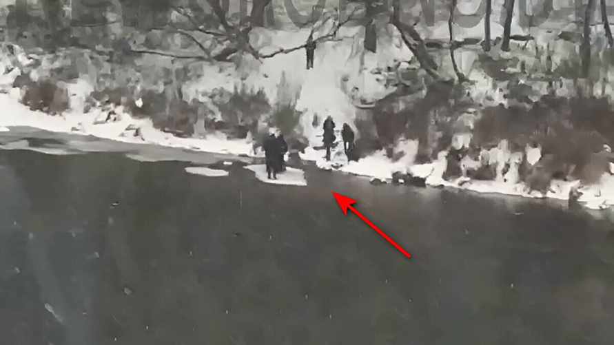 «Могли провалиться в любой момент» – В Гродно на льдине Немана заметили школьников