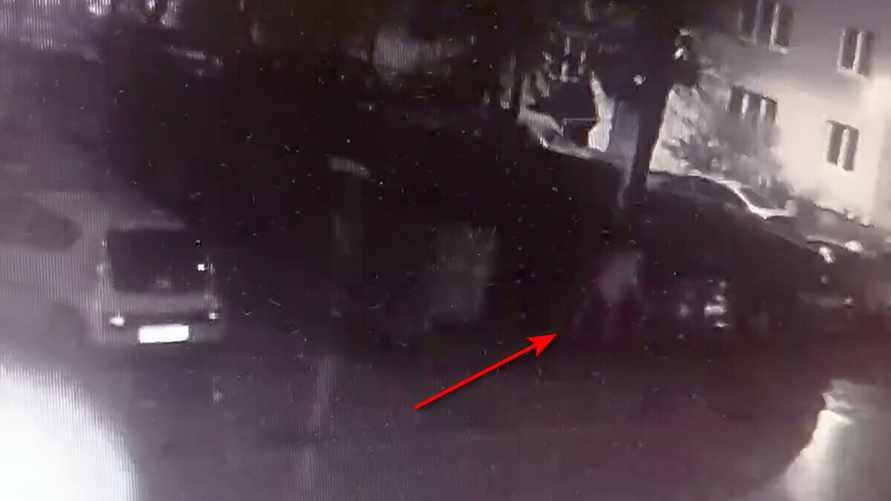 В Борисове работник коммунальной службы взял гвоздь и пошел «мстить» владельцам авто. За что?