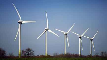 В Литве, Латвии и Эстонии цена на электроэнергию рухнула на 57%