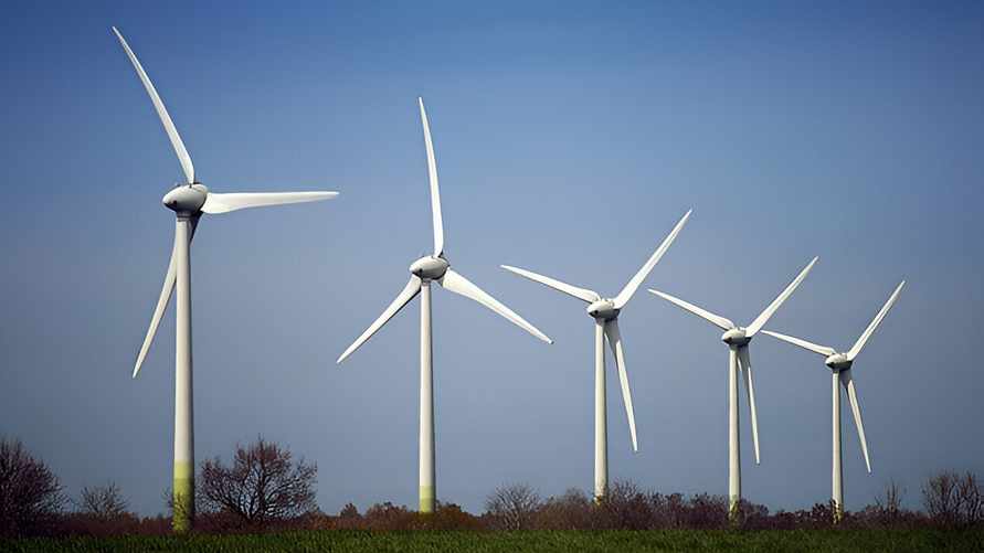 В Литве, Латвии и Эстонии цена на электроэнергию рухнула на 57%