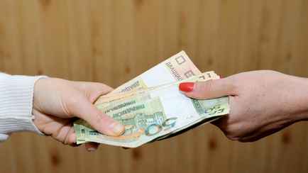 Совмин повысил минимальную зарплату с 1 января 2024 года. А какие в Латвии, Литве, Польше и России?