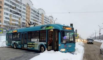 В Витебске водитель троллейбуса попытался избежать ДТП. Вот, что из этого вышло