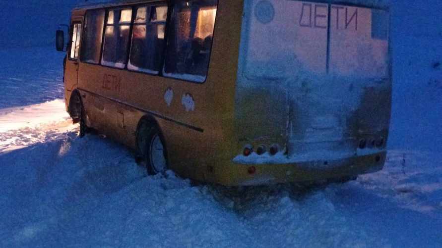 Спасатели пришли на помощь автобусу с детьми под Гродно
