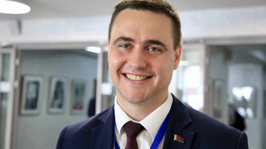 Иванец объявил о проведении ЦЭ и ЦТ в Беларуси "в единые сроки". А что сказал о подсчете баллов?