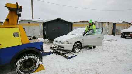 Мэрия Минска предупредила о принудительной эвакуации машин, если водители не сделают это