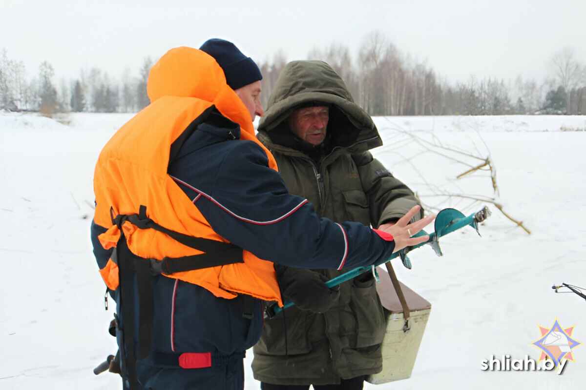 В МЧС пригрозили белорусским рыбакам штрафом до 3700 рублей. Наличие чего проверяют во время рейдов?