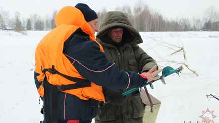 В МЧС пригрозили белорусским рыбакам штрафом до 3700 рублей. Наличие чего проверяют во время рейдов?