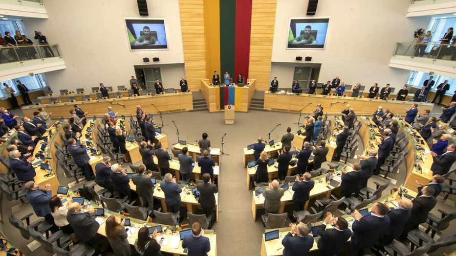 В Литве решили создать комиссию по оценке белорусских артистов и спортсменов. Это что такое?