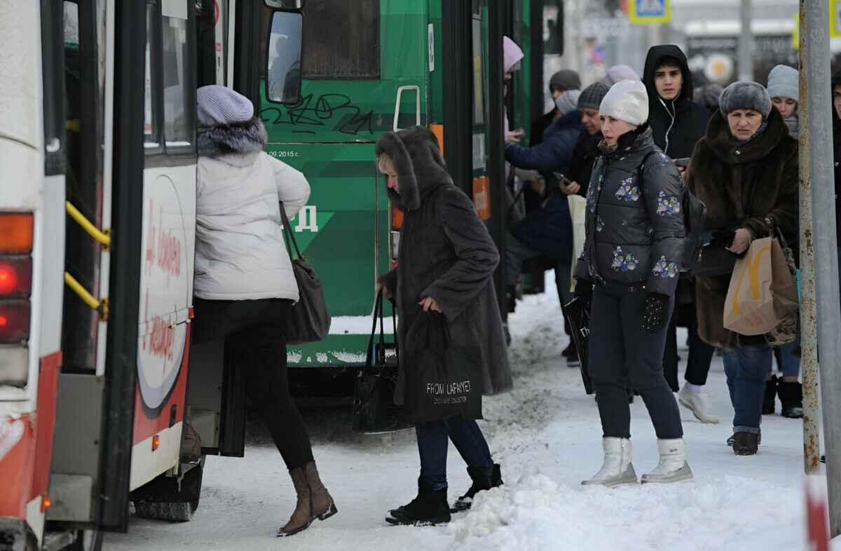 Минсктранс объявил, что в новогодние праздники в Минске общественный транспорт поедет иначе