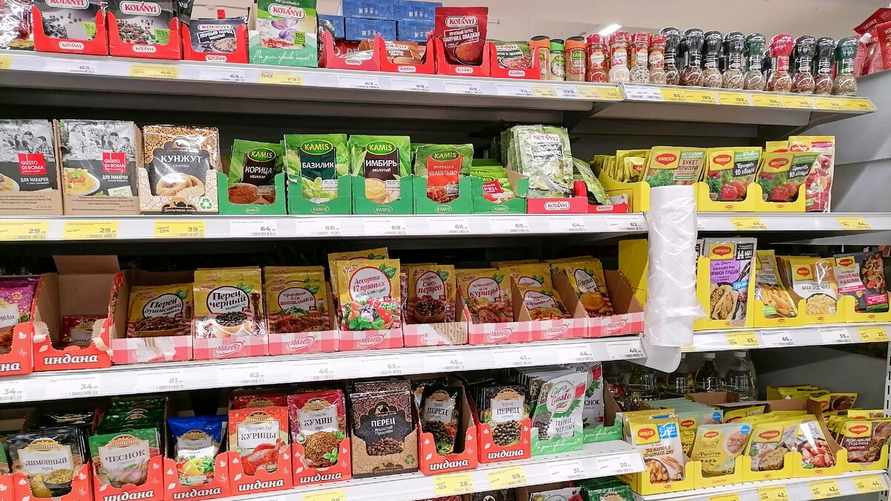 Госстандарт нашел в российской специи плесень и кишечную палочку. Какую белорусам лучше избегать?