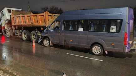 В Орше маршрутка с пассажирами столкнулась с грузовиком