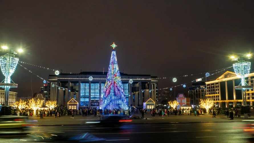 Какой будет погода на Новый год и неделю до него в Беларуси? Синоптики "порадовали" возможным штормом. А снег будет?