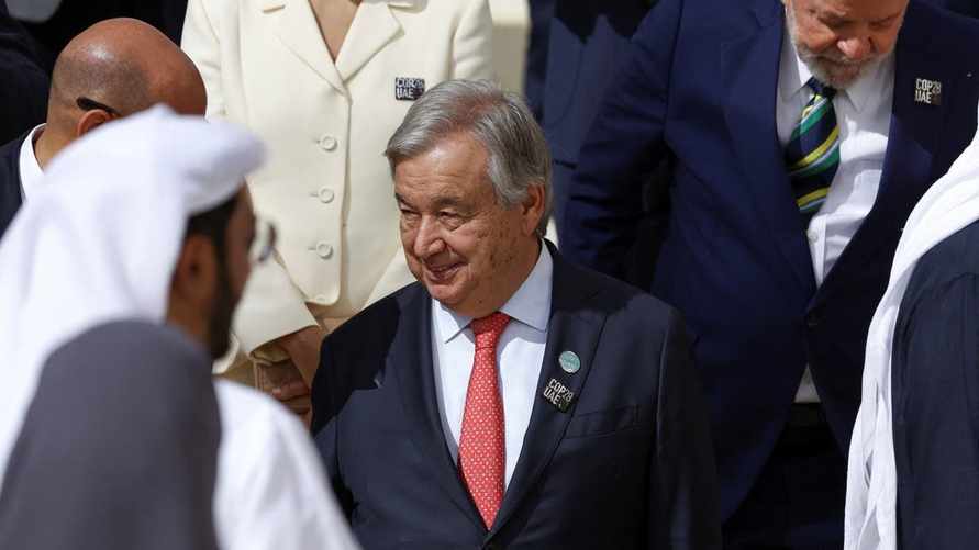 "Болезнь, которую можно вылечить" - Гутерриш призвал мир отказаться от нефти и газа. К какому году?