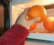 Зачем разогревать апельсины в микроволновке? Вот что произойдет через 30 секунд