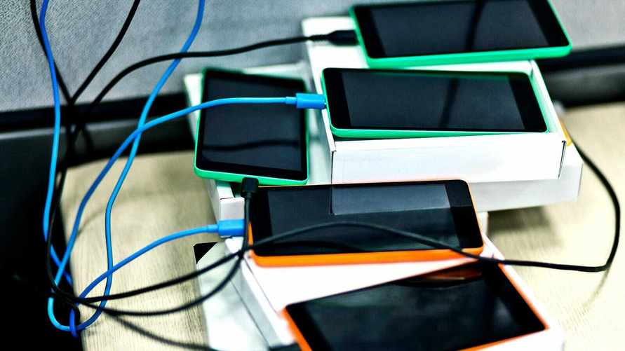 Что сделать, чтобы смартфон разряжался медленнее? Отключите эти три вещи в настройках