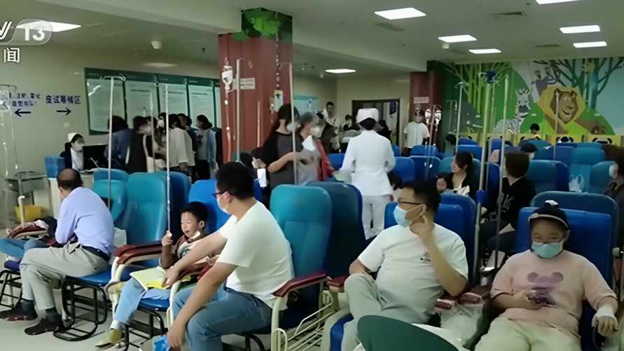 Новая эпидемия? Сенаторы США потребовали от Байдена закрыть авиасообщение с Китаем