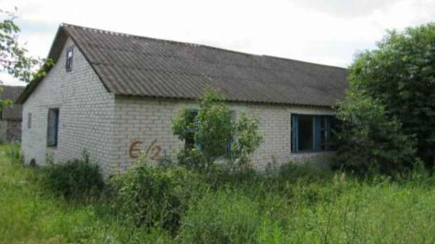 Квартира в Слонимском районе. Общая площадь – 68,8 кв.м,. Отопление центральное, водопровод, канализация, газоснабжение.