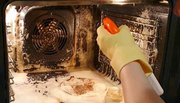 Как отмыть духовку от жира и нагара? 3 простых способа, о которых знают не все