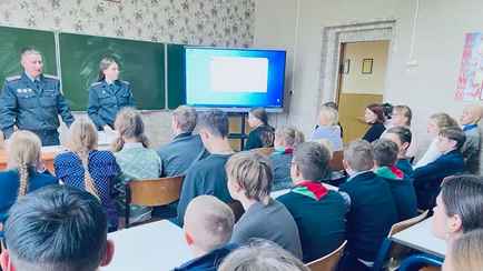 МВД Беларуси организовало «стрим-семинары» школьников с заключенными. Зачем?